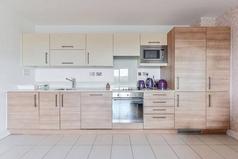 2 bedroom flat for sale, This Space, Nine Elms, London, SW8