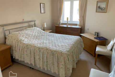 2 bedroom flat to rent, Laurel Court, Stanley Road, Folkestone, Kent