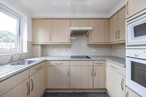 2 bedroom retirement property to rent, Victoria Road, Farnborough GU14