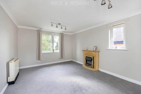 2 bedroom retirement property to rent, Victoria Road, Farnborough GU14