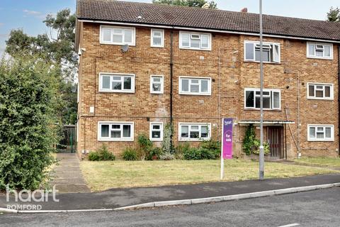 2 bedroom flat for sale, Rush Green Gardens, Romford