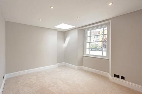 3 Gloucester Street, Clifton, Bristol, BS8 4JF