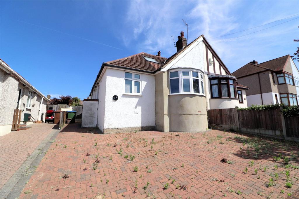 Fairford Avenue, Barnehurst, Kent, DA7 2 bed bungalow for sale - £425,000