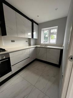 4 bedroom semi-detached house to rent, Buddleia View, Houghton Regis LU5