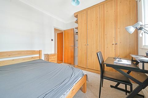2 bedroom flat to rent, North Block, 1c Belvedere Road, London