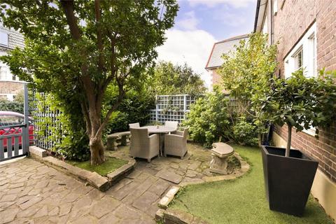 4 bedroom terraced house to rent, Jubilee Place, London