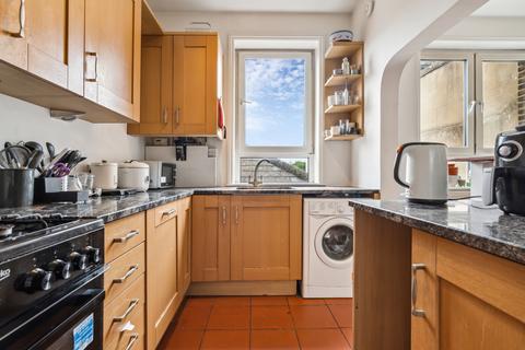 3 bedroom flat to rent, Salisbury House, 23 Highbury Corner, Islington, London