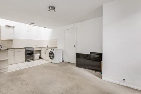 1 bedroom flat to rent, Seagrave Road, London