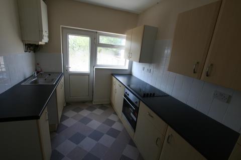 3 bedroom terraced house to rent, Briarfield Road, Ellesmere Port, Cheshire. CH65 8BE