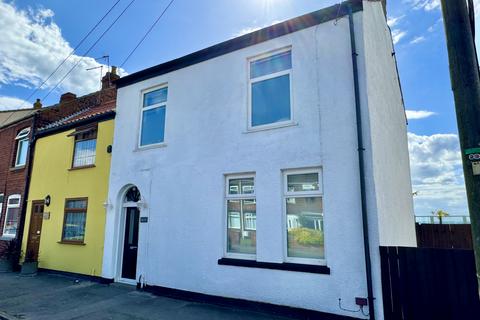 2 bedroom end of terrace house for sale, Main Street, Paull, HU12 8AL