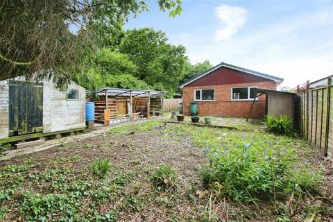 2 bedroom bungalow for sale, Tern close, Hythe, Southampton, SO45 3GE