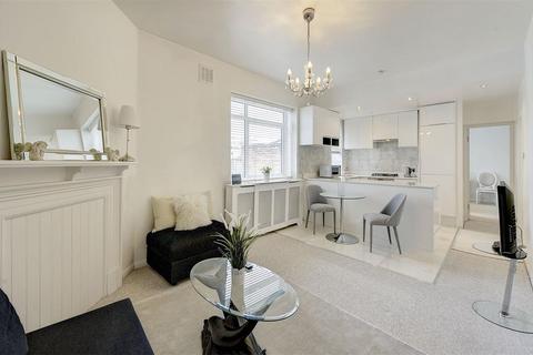 1 bedroom flat to rent, Old Church Street, London SW3