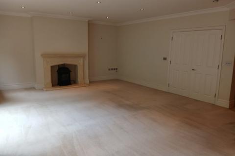 2 bedroom apartment to rent, Blanford Road, Reigate