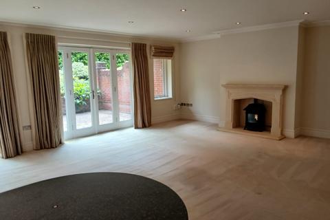 2 bedroom apartment to rent, Blanford Road, Reigate