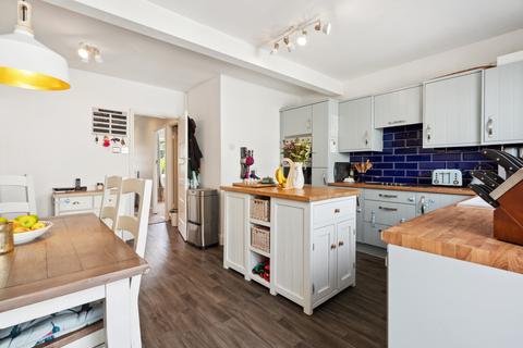 3 bedroom terraced house for sale, Gaston Bridge Road, Shepperton, TW17