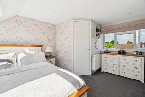 3 bedroom terraced house for sale, Gaston Bridge Road, Shepperton, TW17