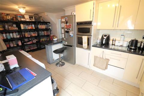 35 Jenningtree Road, Erith, DA8 2JR