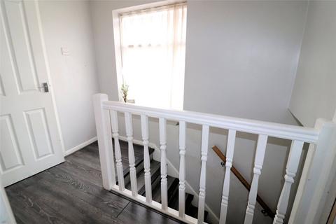 35 Jenningtree Road, Erith, DA8 2JR