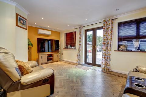 3 bedroom semi-detached house for sale, Tinkers Hill, Carlton-In-Lindrick, S81