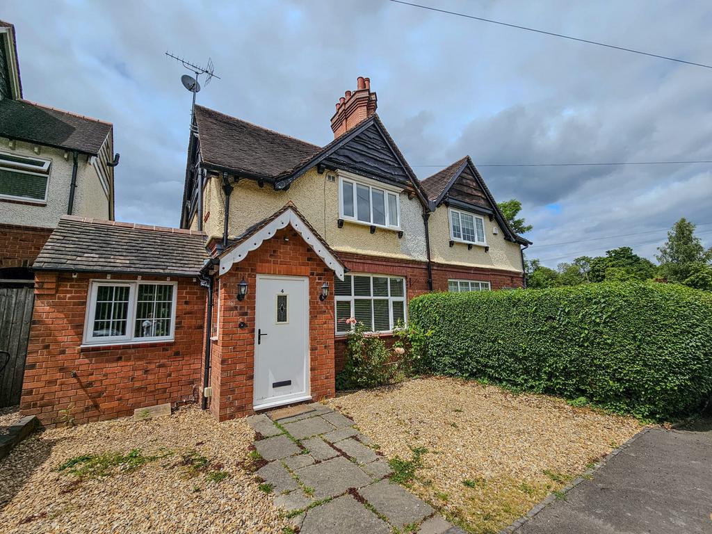 Summerfield Road, Stourbridge, DY9 3 bed semidetached house for sale £450,000
