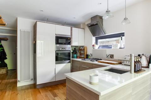 Flat 1, 98 Fawe Park Road, London, SW15 2EA