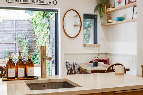 Flat 1, 98 Fawe Park Road, London, SW15 2EA