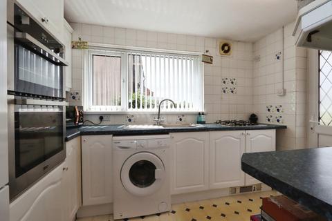 3 bedroom semi-detached house for sale, Leeds Road, Wakefield WF1