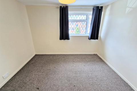 19 Clandon Close, Birmingham, B14 5QL
