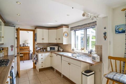 4 bedroom semi-detached house for sale, Cheltenham Road, Broadway, Worcestershire, WR12