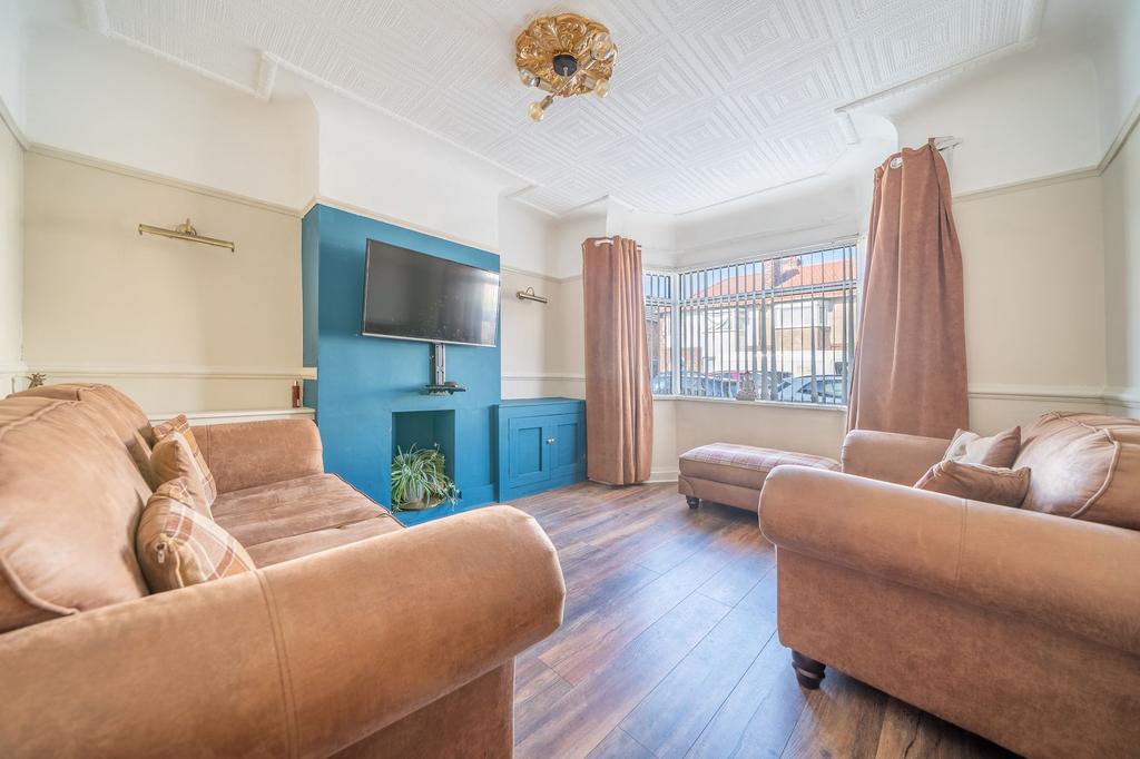 Somerville Grove, BrightonLeSands, L22 3 bed semidetached house for