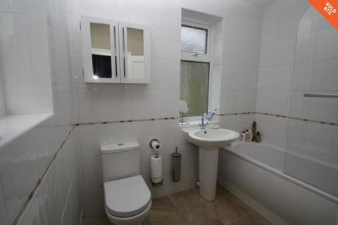 1 bedroom in a house share to rent, Desborough Avenue, High Wycombe HP11