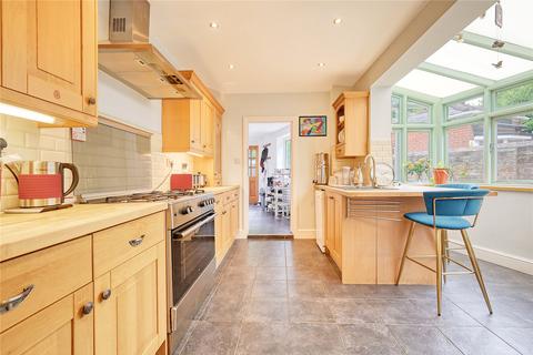 4 bedroom semi-detached house for sale, New London Road, Chelmsford, Essex, CM2