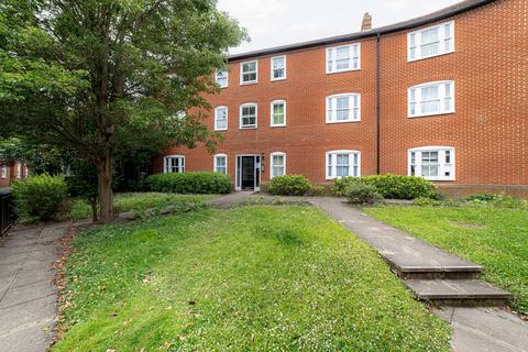 2 bedroom apartment for sale, Station Road West, Canterbury, CT2