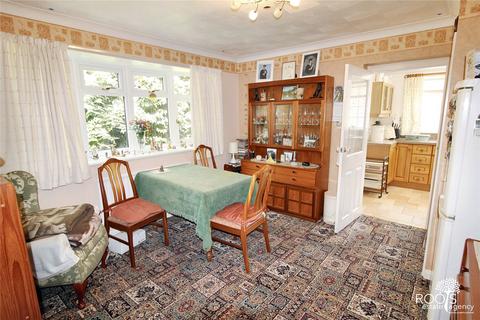 3 bedroom bungalow for sale, Newbury, Berkshire RG14