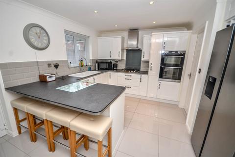 4 bedroom detached house for sale, Callum Drive, South Shields