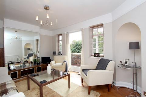 2 bedroom flat to rent, Lyttleton Court, Lyttleton Road N2