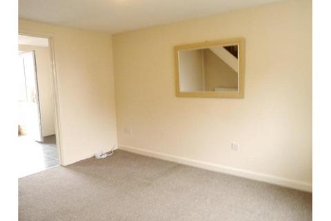 2 bedroom terraced house to rent, Biddiscombe Close, Bridgwater TA6
