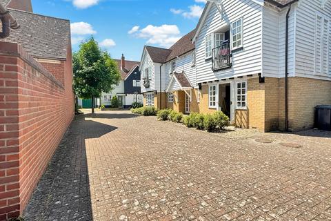 2 bedroom ground floor flat for sale, Mulberry Harbour Way, Wivenhoe, Colchester, CO7