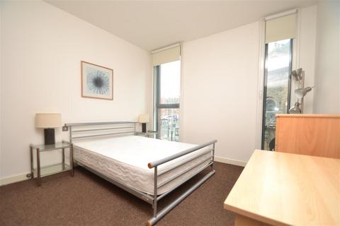 2 bedroom apartment to rent, Crown Street Buildings, Leeds