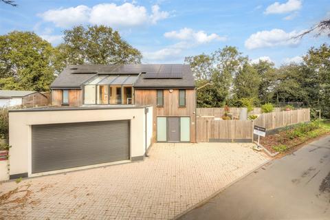 4 bedroom detached house for sale, New Road, Lambourne End, Essex