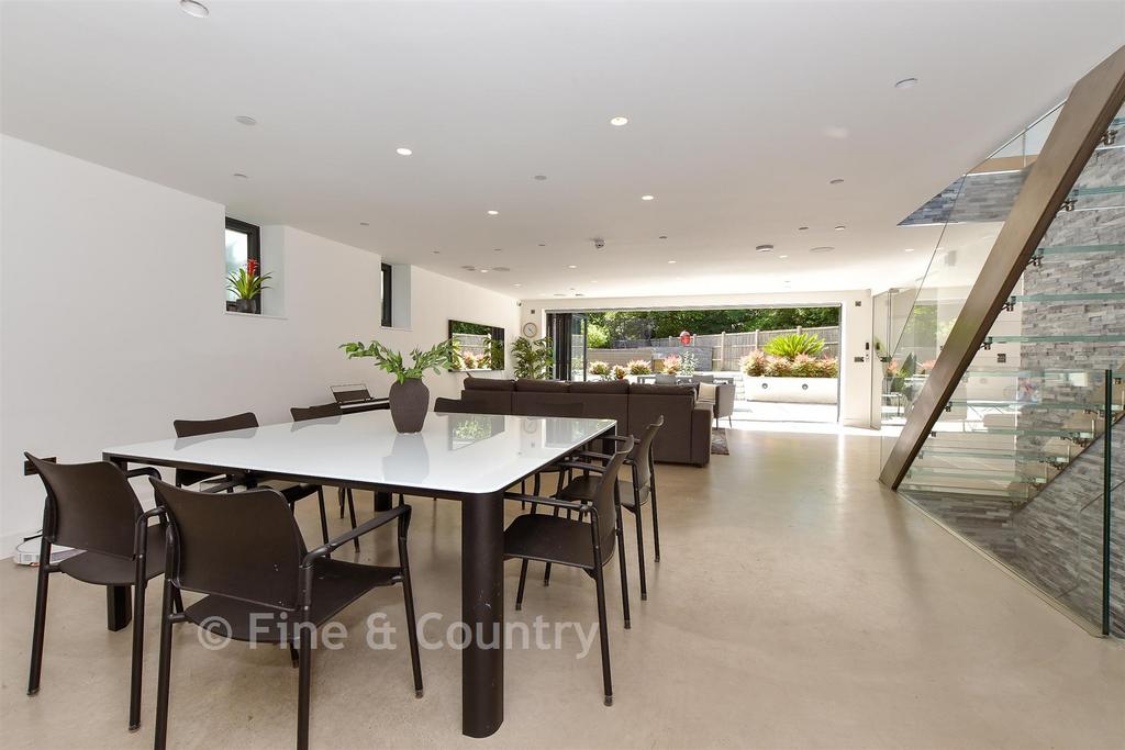 Lounge/Kitchen/Dining Room
