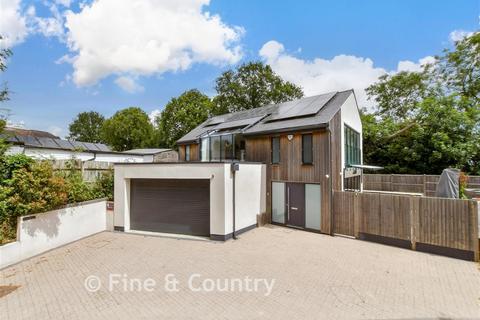 New Road, Lambourne End, Essex