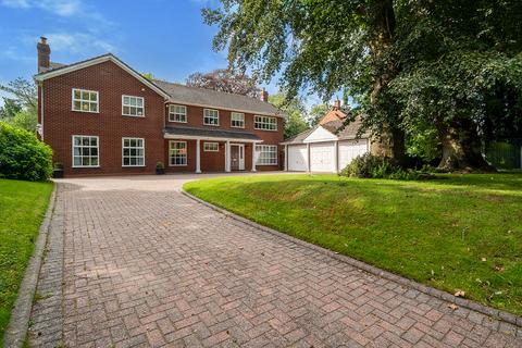 5 bedroom detached house for sale, Hall Lane Harbury, Warwickshire, CV33 9HG