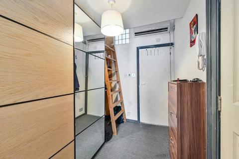 Studio for sale, Brixton Road, Brixton, London, SW9