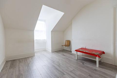 2 bedroom flat for sale, PEMBURY ROAD, Tottenham, London, N17