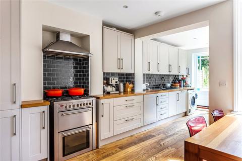 34 Albion Road, Reigate, RH2 7JY