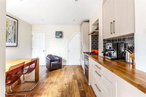34 Albion Road, Reigate, RH2 7JY