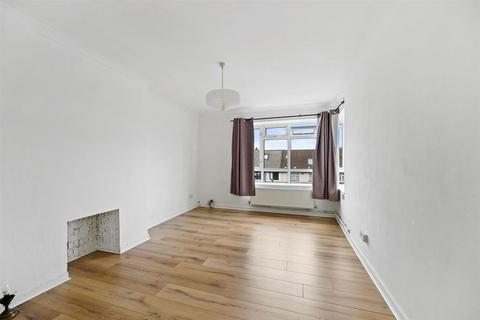 2 bedroom apartment to rent, Keir Hardie Way, Barking, Essex