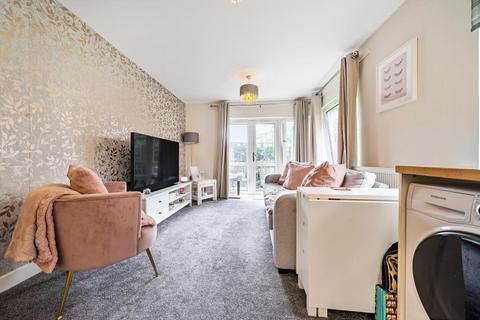 2 bedroom flat for sale, Basingstoke,  Hampshire,  RG24