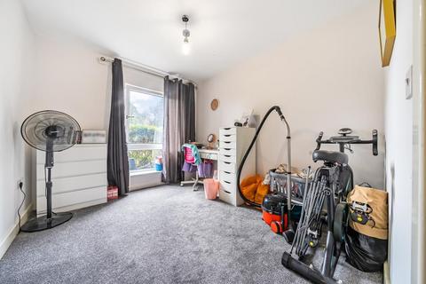 11 Bourdillon Gardens, Basingstoke, RG24 9GG